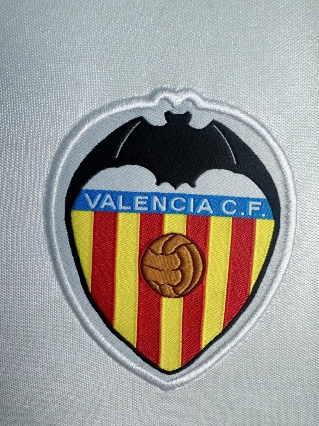 Valencia Home Retro Jersey 2000/01 – Bild 7
