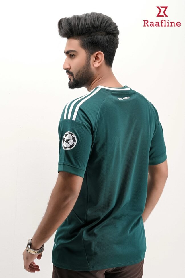 Real Madrid Third Jersey 2012/13 – Bild 4