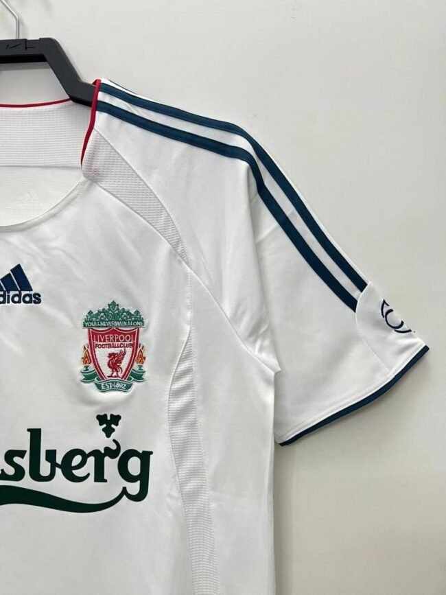 Liverpool Away Retro Jersey 2006/08 - Image 4