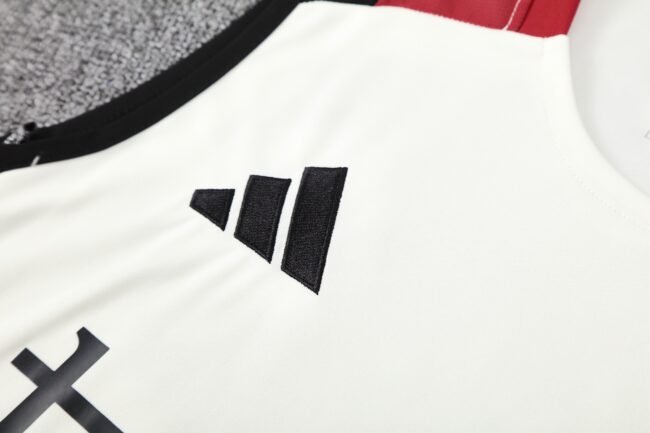 Manchester United Training Jersey 2025/26 MEN26003 – Bild 4