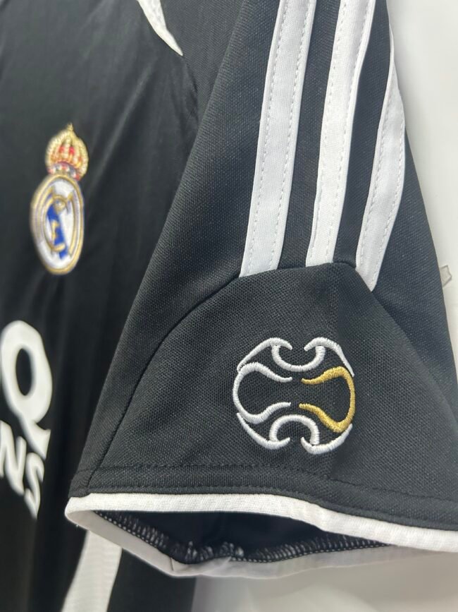 Real Madrid Third Jersey 2006/07 – Bild 5