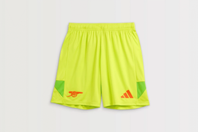 Arsenal Yellow Goalkeeper Shorts 2024/25