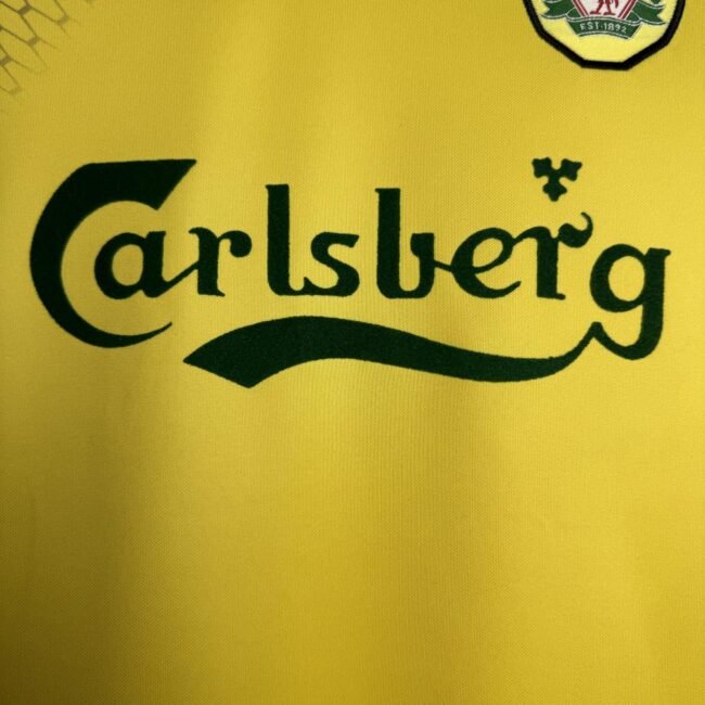 Liverpool Away Retro Jersey 2004/05