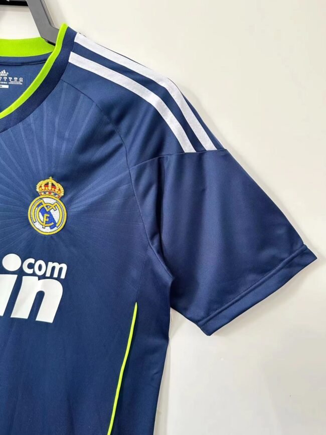 Real Madrid Away Jersey 2010/11 - Image 6