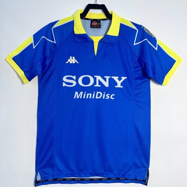 Juventus Away Retro Jersey 1997/99