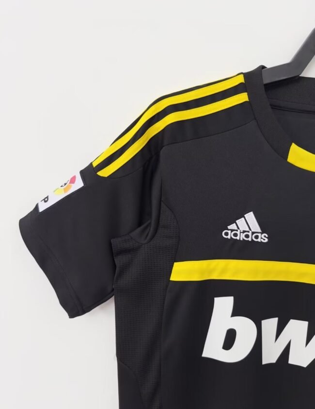 Real Madrid GOALKEEPER Jersey 2011/12 black - Image 4