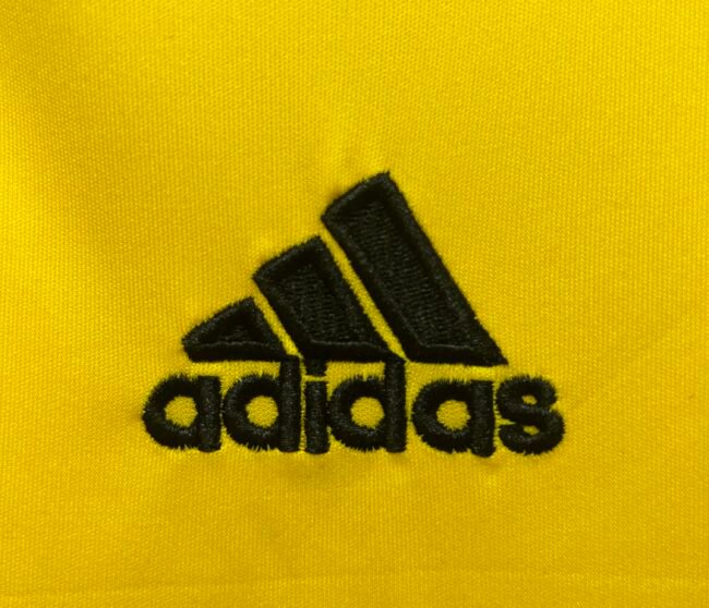 Real Madrid GOALKEEPER Jersey 2011/12 - Image 5