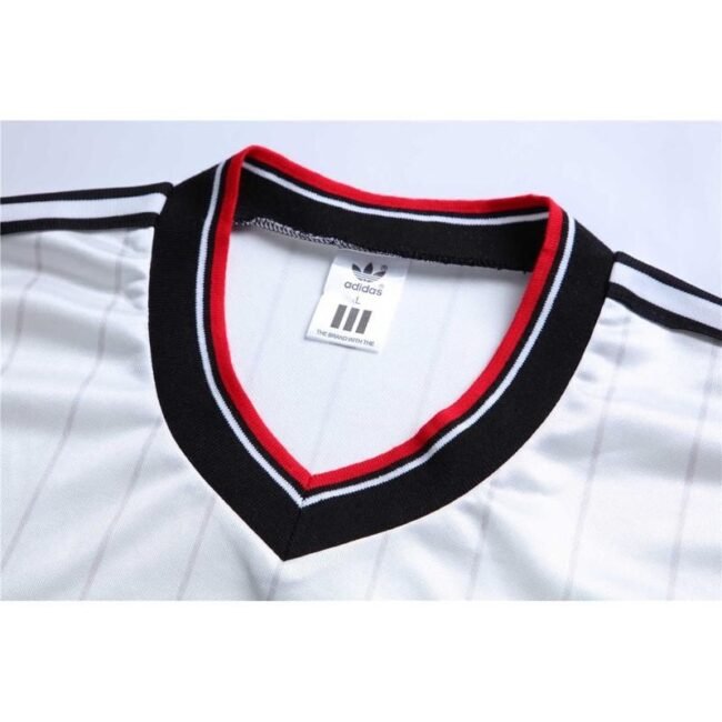 Manchester United Away Retro Jersey 1983/84