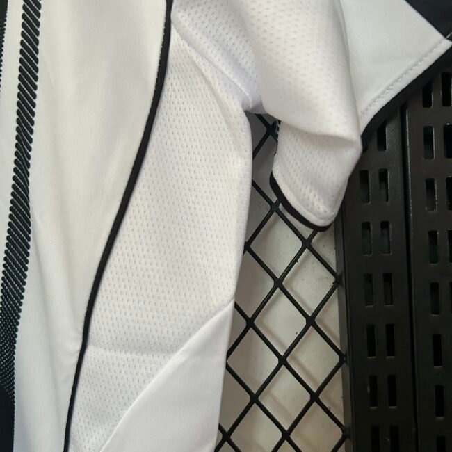 Juventus Home Jersey 2025/26