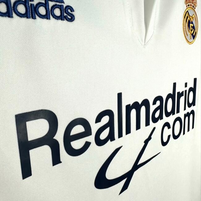 Real Madrid Home Retro Jersey 2001/02