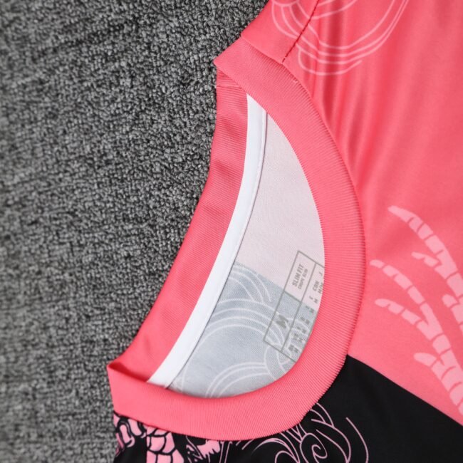 Real Madrid Training Jersey 2025/26 pink
