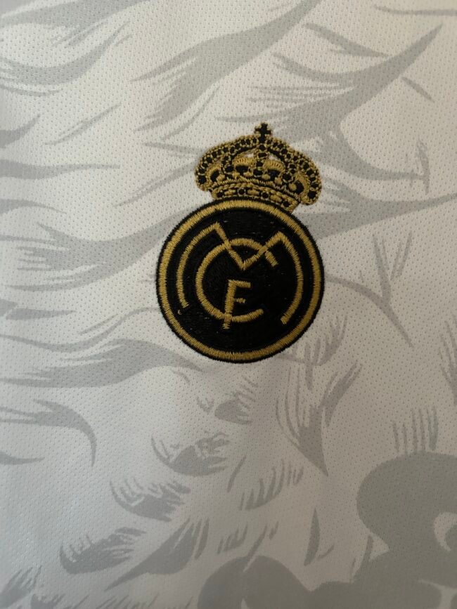 Real Madrid Special Edition Jersey 25/26 - Image 4