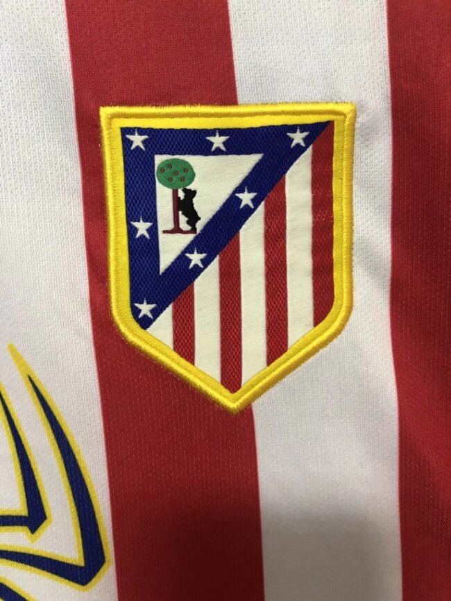 Atletico Madrid Home Retro Jersey 2004/05 – Bild 5