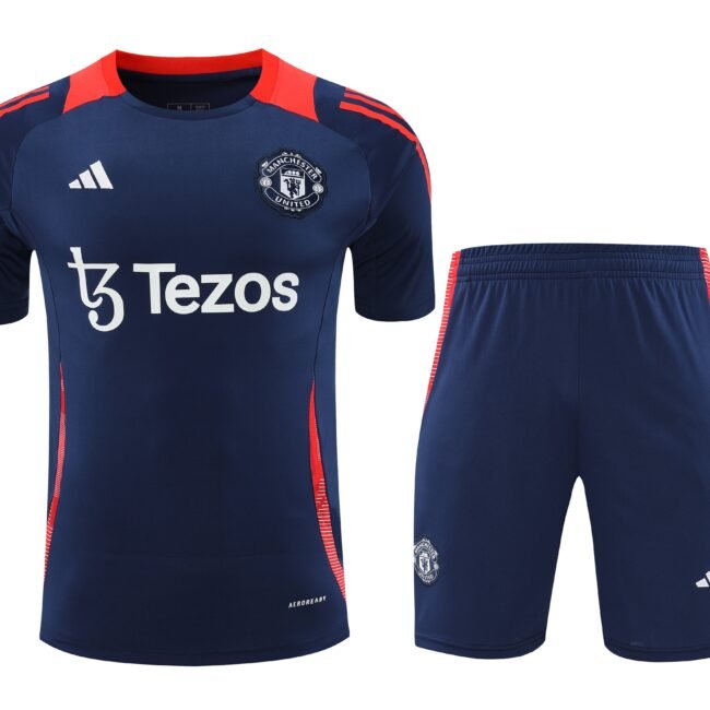 Manchester United Training Jersey 2024/25 MEN26077