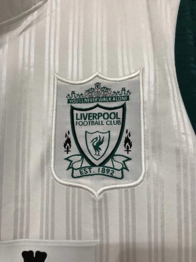 Liverpool Away Retro Jersey 1995/96 – Bild 6