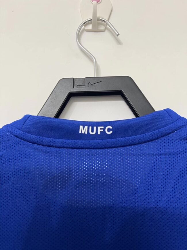 Manchester United Away Retro Jersey 2008/09 - Image 5