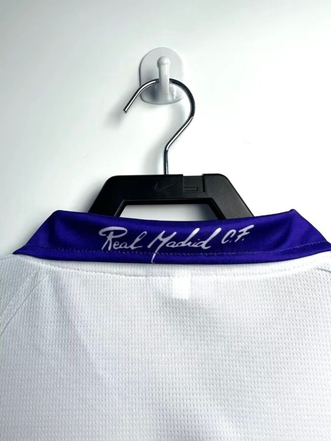 Real Madrid Home Retro Jersey 1997/98 – Bild 4