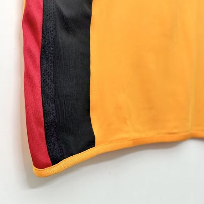 AS Roma Home Retro Jersey 2005/06
