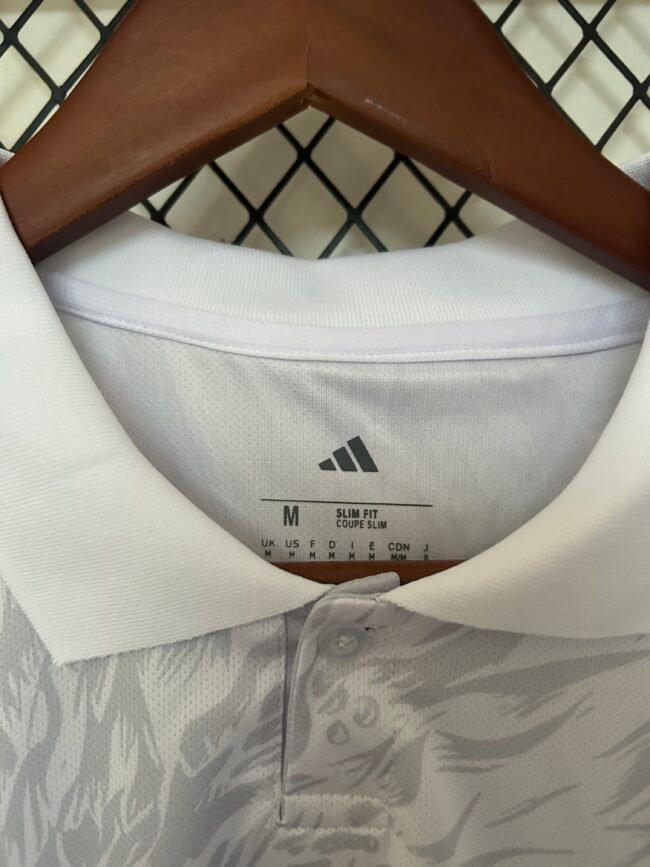 Real Madrid Special Edition Jersey 25/26 - Image 3