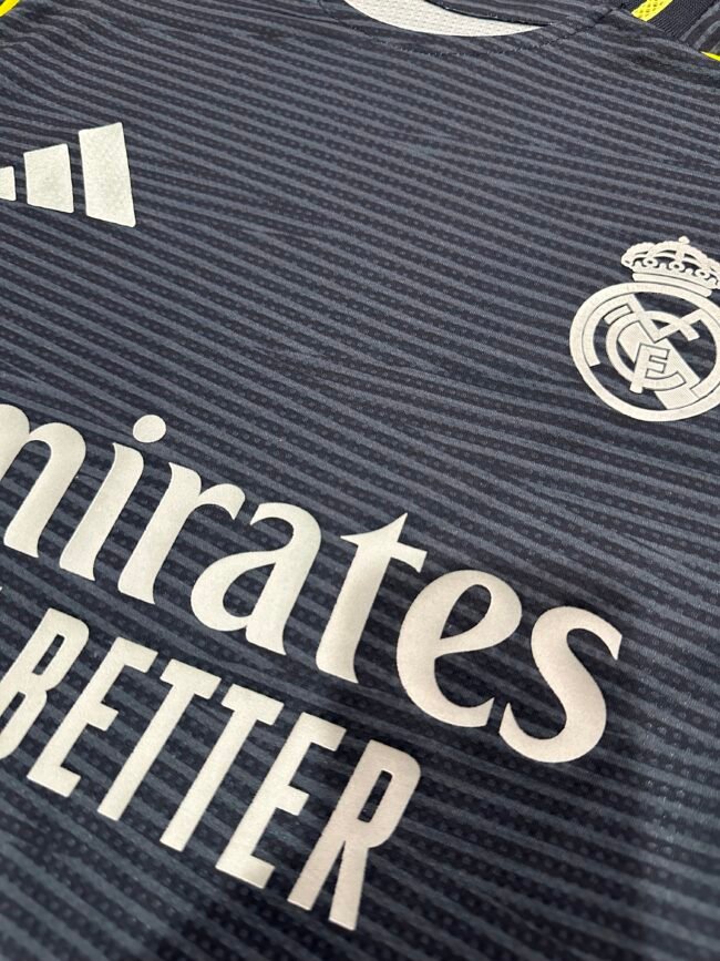 Real Madrid Player Version Away Jersey 25/26 - Image 3