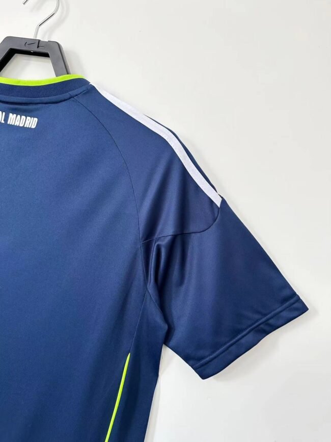 Real Madrid Away Jersey 2010/11 - Image 10
