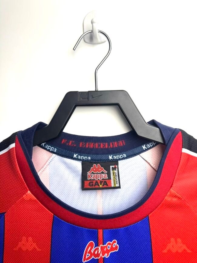 Barcelona Retro Home Jersey 1997/98 – Bild 3