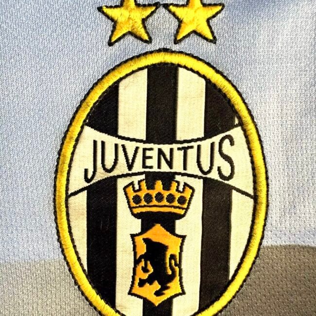 Juventus Goalkeeper Retro Jersey 2002/03