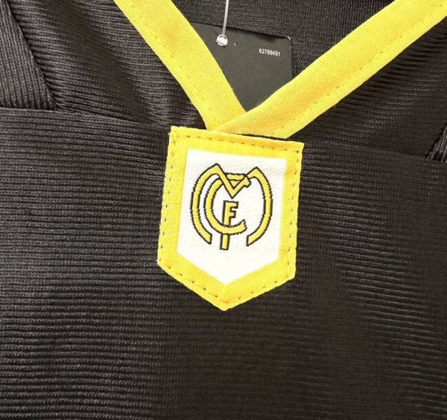 Real Madrid Away Retro Jersey 1999/00 – Bild 8