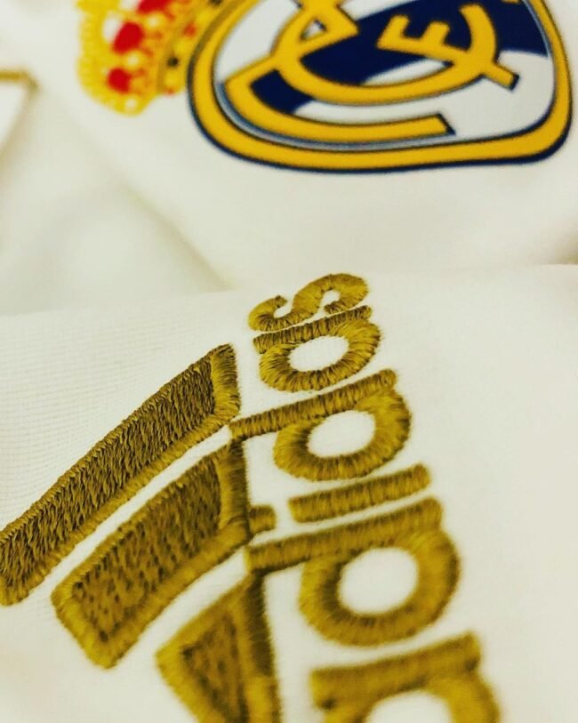 Real Madrid Home Jersey 2011/12 - Image 2