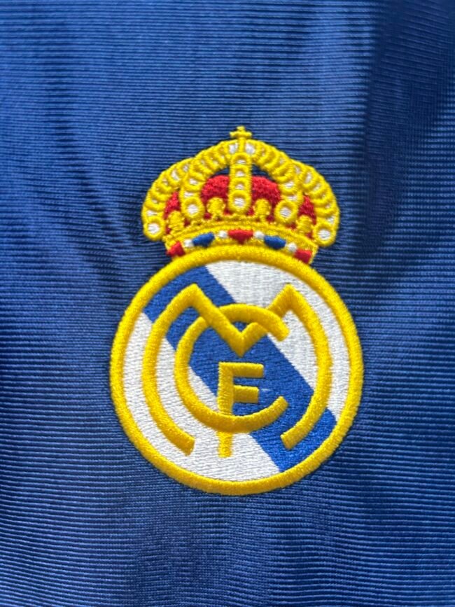 Real Madrid Third Retro Jersey 1998/00 – Bild 6