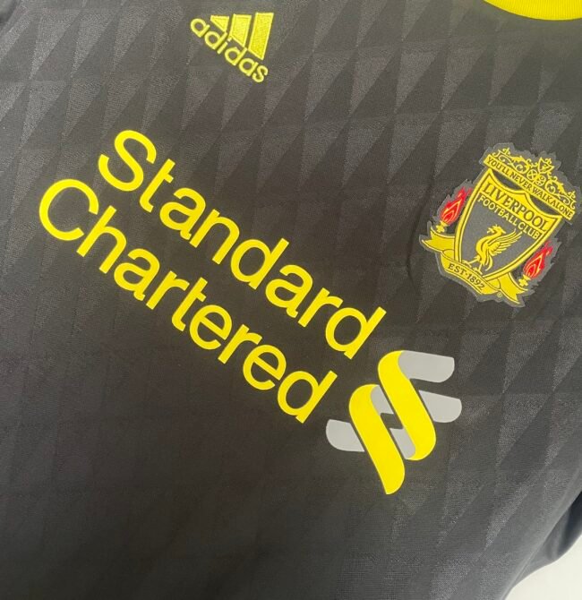 Liverpool Third Retro Jersey 2010/11 – Bild 4