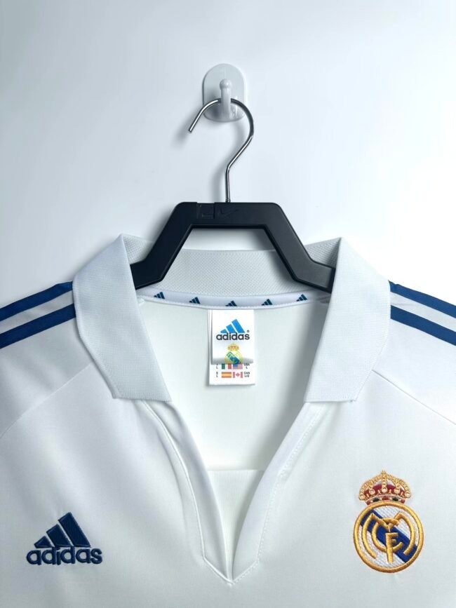 Real Madrid Home Retro Jersey 2001/02 – Bild 5