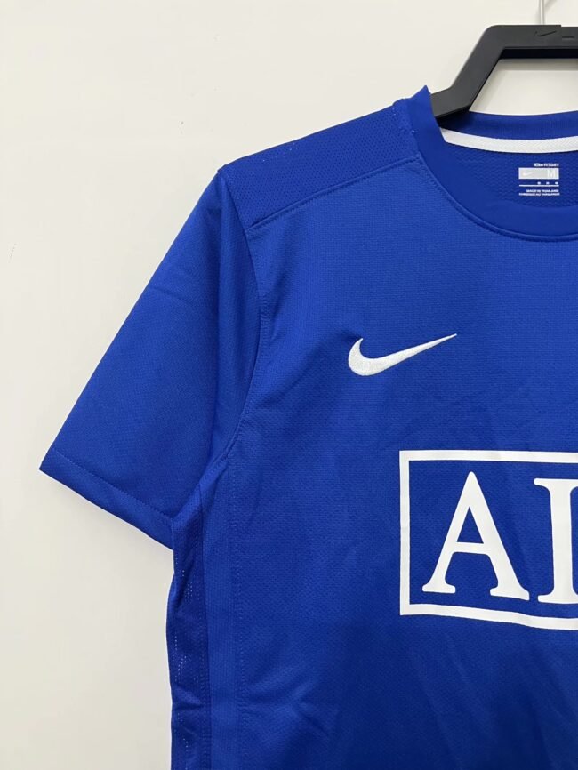 Manchester United Away Retro Jersey 2008/09 - Image 3