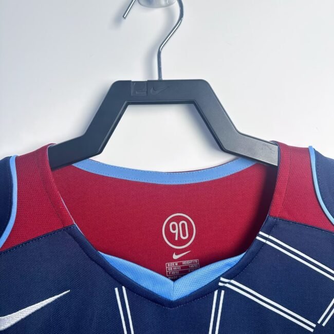 Atletico Madrid Away Long Sleeve Retro Jersey 2004/05