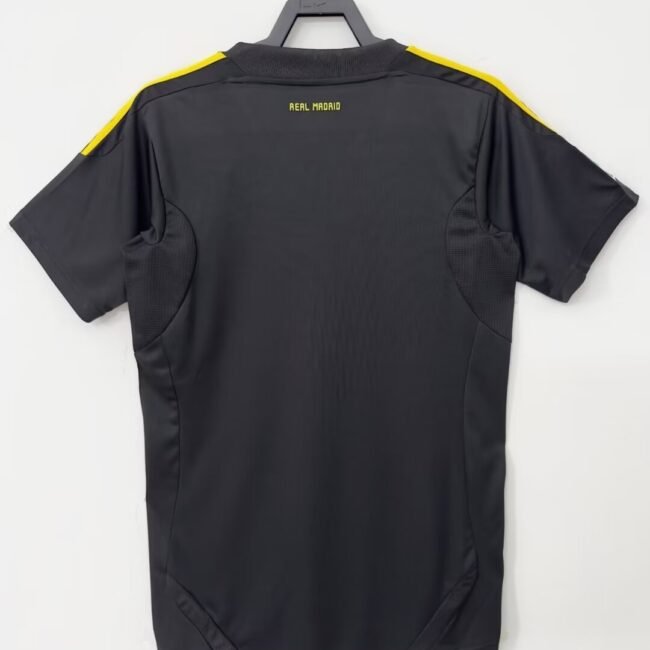 Real Madrid GOALKEEPER Jersey 2011/12 black