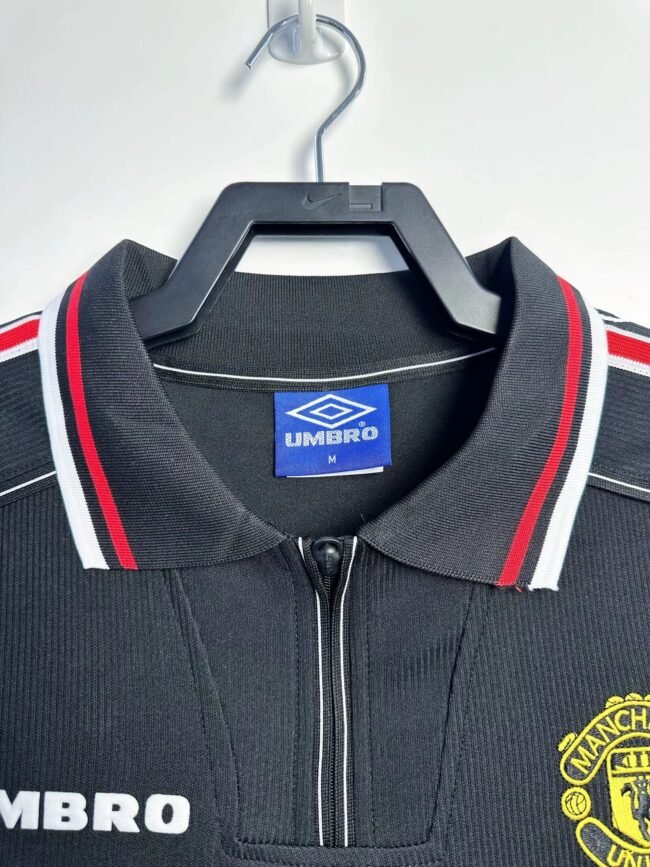 Manchester United Third Retro Jersey 1998/99 - Image 3