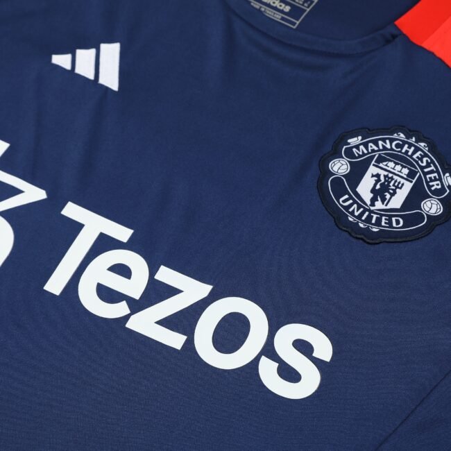Manchester United Training Jersey 2024/25 MEN26077