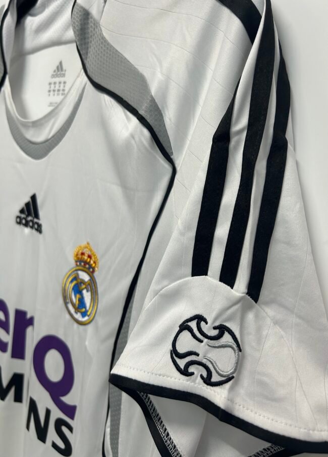 Real Madrid Home Jersey 2006/07 - Image 5