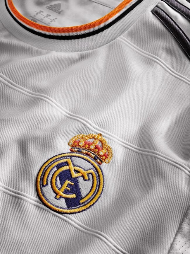 Real Madrid Home Jersey 2013/14 - Image 4