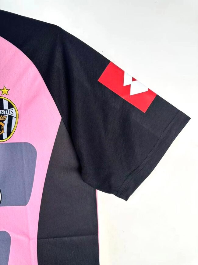 Juventus Goalkeeper Retro Jersey 2002/03 Pink Black - Image 4