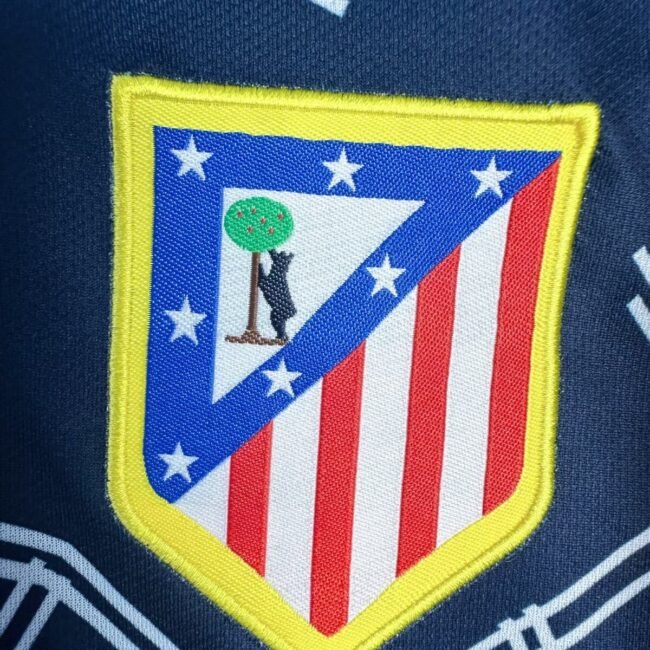 Atletico Madrid Away Long Sleeve Retro Jersey 2004/05