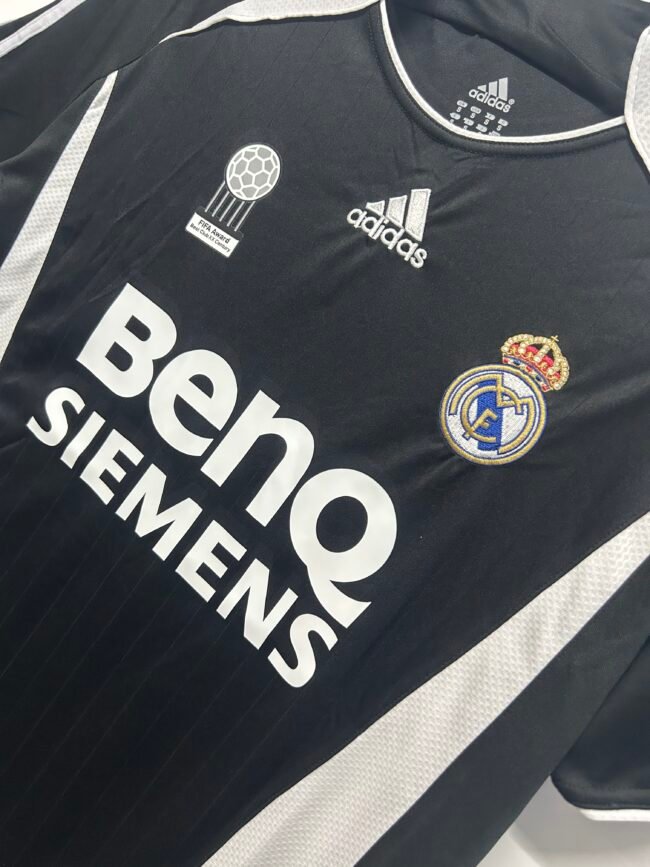 Real Madrid Third Jersey 2006/07 – Bild 6