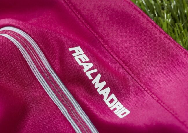 Real Madrid Away Jersey 2014/15 – Bild 5