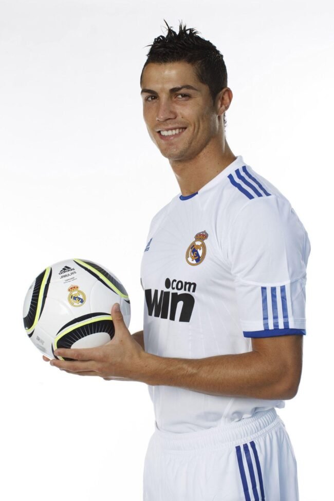 Real Madrid Home Jersey 2010/11 – Bild 2