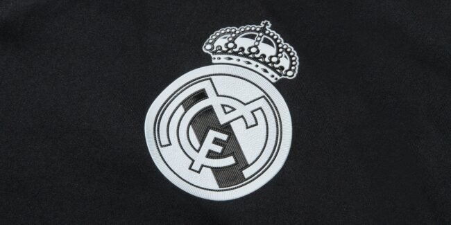 Real Madrid Third Jersey 2014/15 – Bild 9