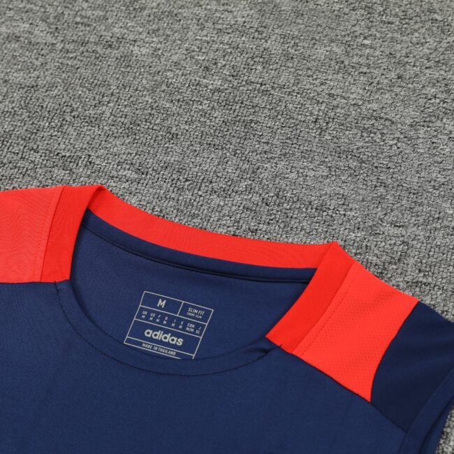 Manchester United Training Jersey 2024/25 MEN26078