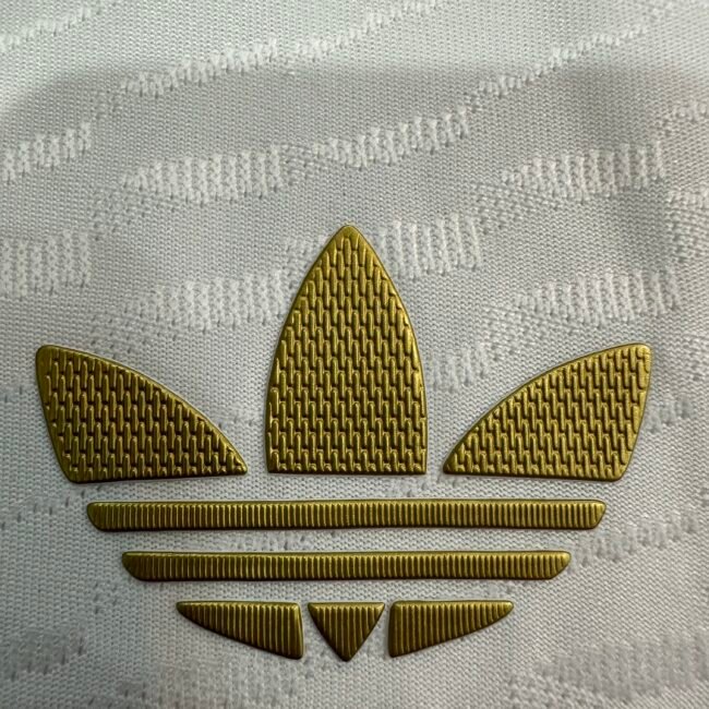 24/25 Real Madrid Special Dragon White