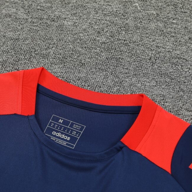 Manchester United Training Jersey 2024/25 MEN26077
