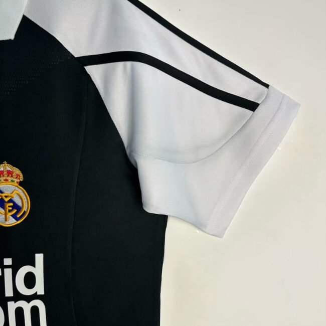 Real Madrid Away Retro Jersey 2001/02