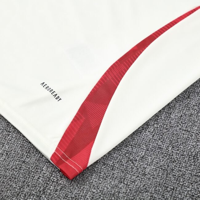 Manchester United Training Jersey 2025/26 MEN26043